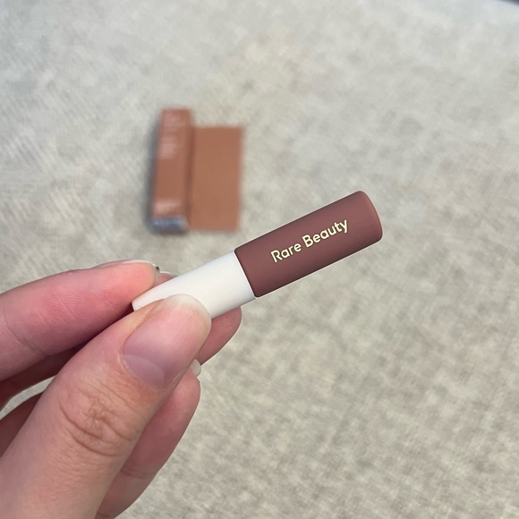 Rare Beauty Lip Soufflé Matte Lip Cream 0.96ml - Picture 2 of 2